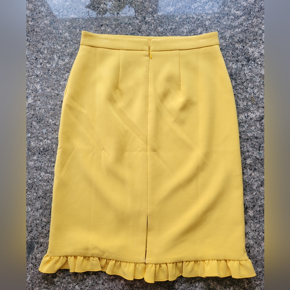 NEW Ann Taylor Vibrant Sunshine Yellow Pencil Skirt Size 2 NWOT - Picture 3 of 8